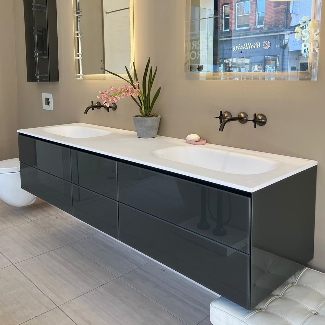 Bathroom Showrooms in St Albans | C.P. Hart | Luxury Bathrooms